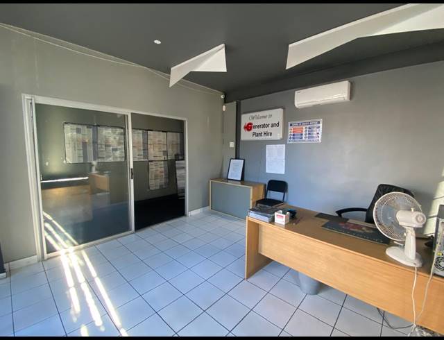 1,111M² WAREHOUSE TO LET IN PAARDEN EILAND